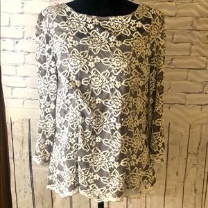 Alex Evenings Shimmery Floral print top.